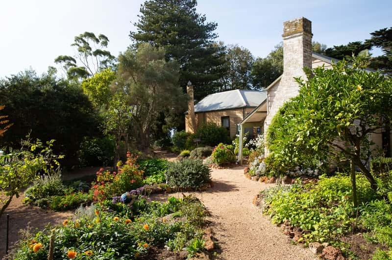 The Country Escape: Where Garden Tourism Meets Horse Culture